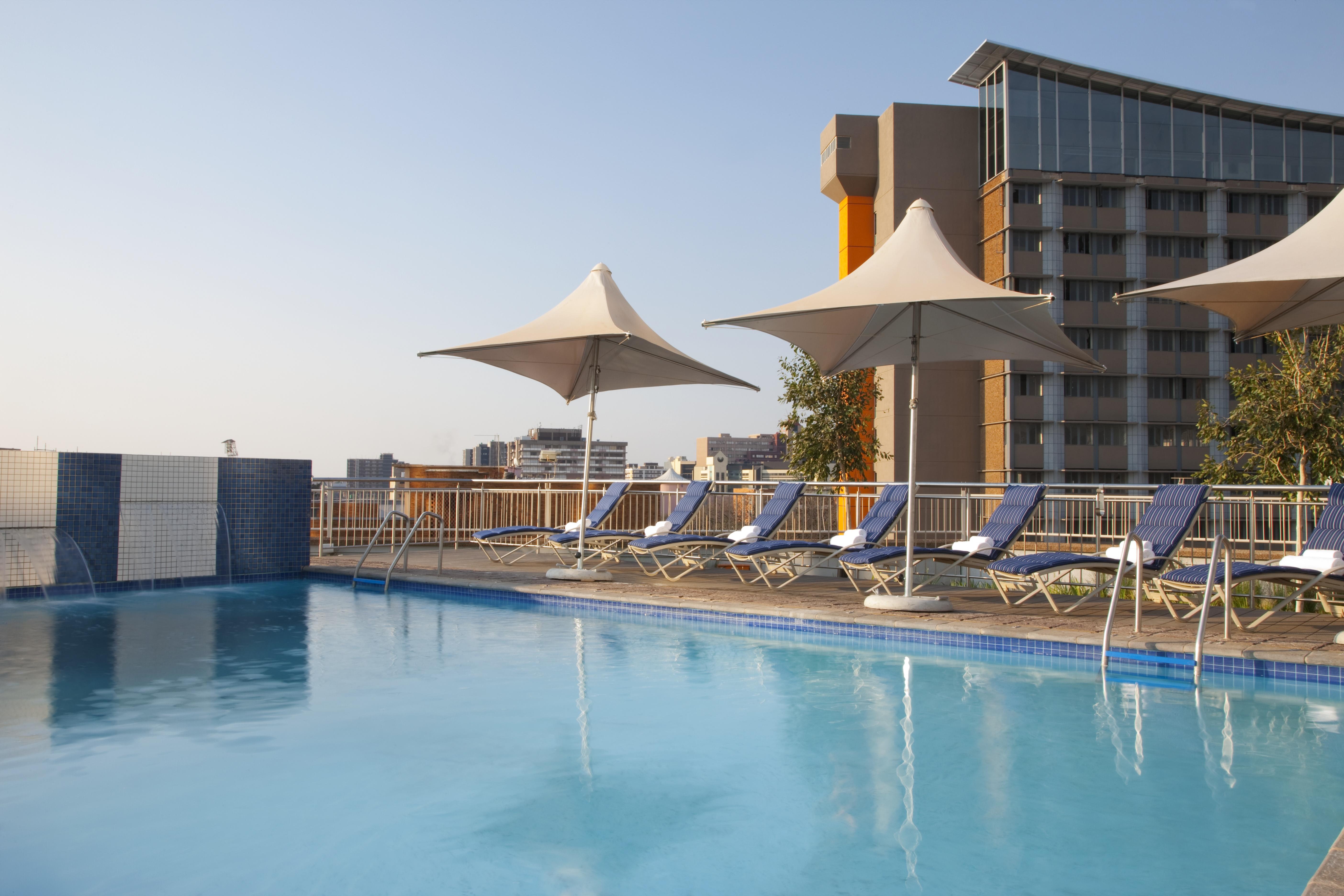 Rh Hotel Pretoria-Noord エクステリア 写真