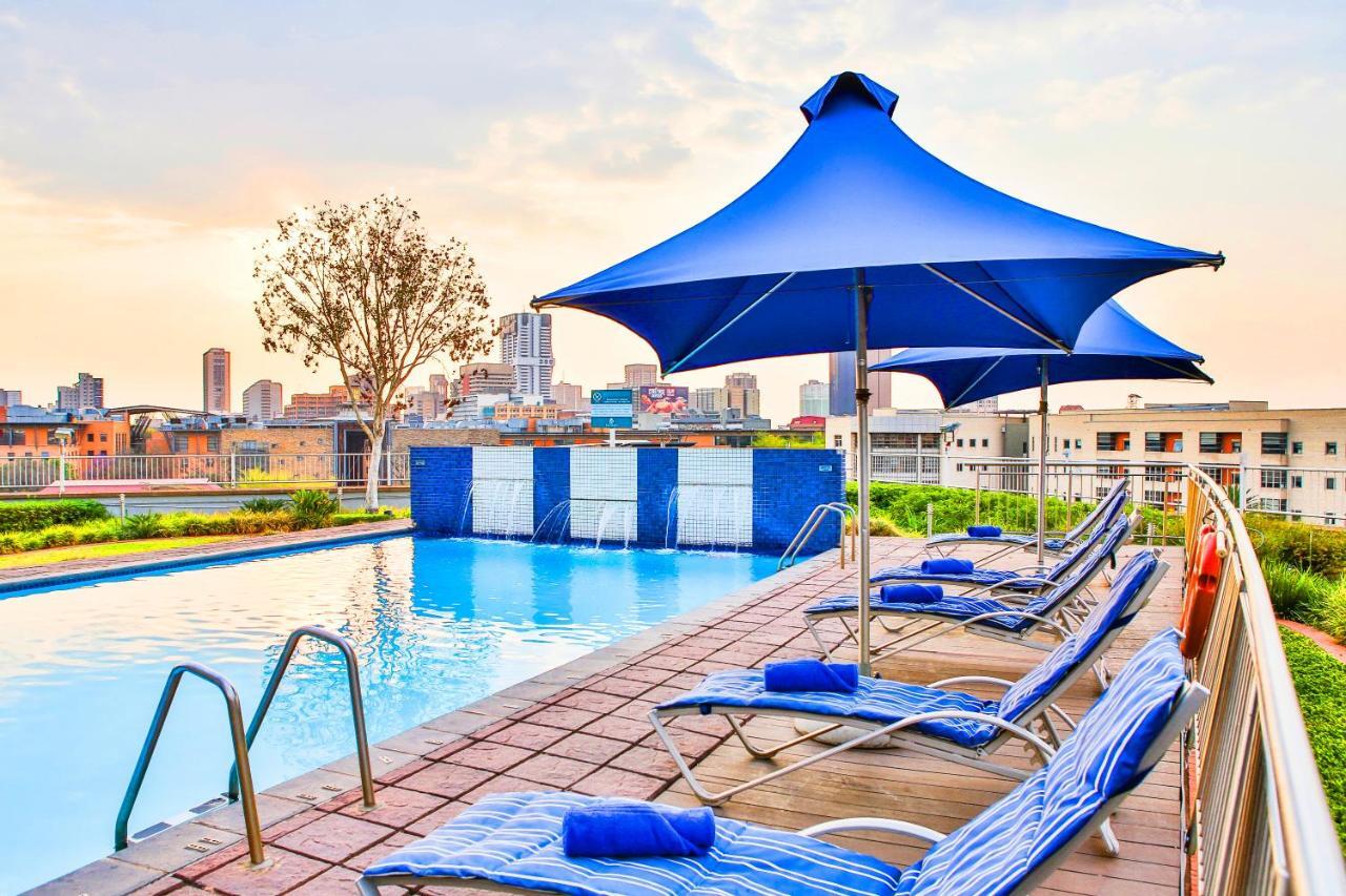 Rh Hotel Pretoria-Noord エクステリア 写真