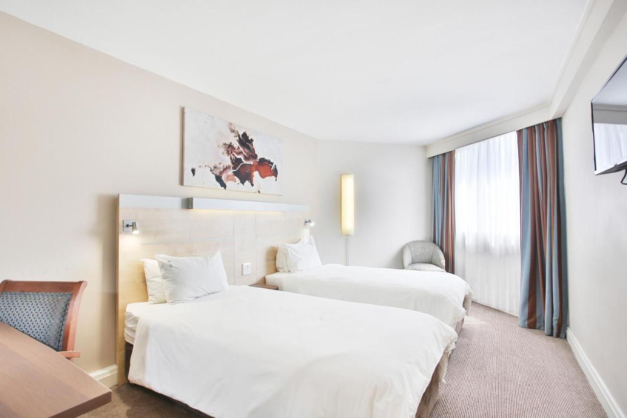 Rh Hotel Pretoria-Noord エクステリア 写真